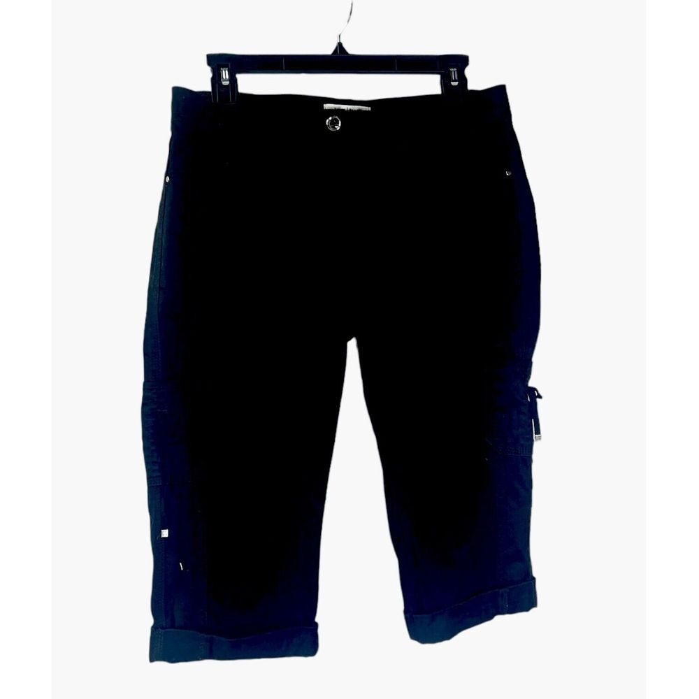 White House Black Market Black Capri Side Pockets And Pockets On Legs Size 4